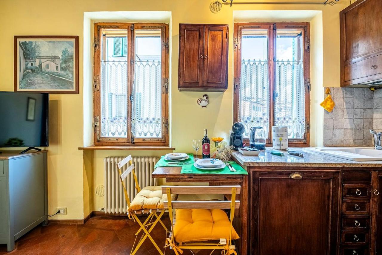 The Sunflower Apartment Siena Exterior photo